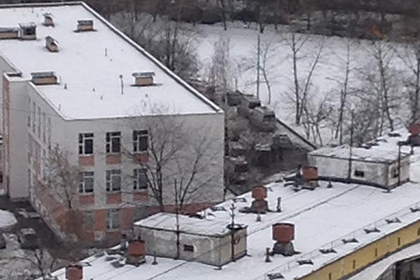 В московской школе застрелен учитель