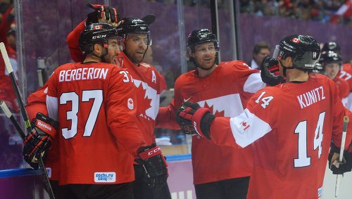 Хоккеисты Канады завоевали последнюю медаль Олимпиады в Сочи