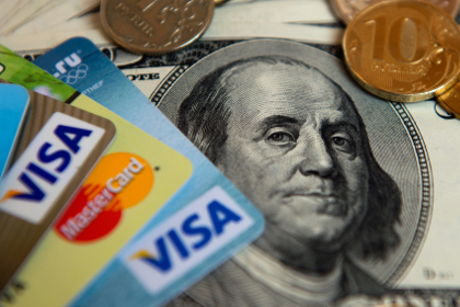 Эксперты насчитали 213 тысяч семей долларовых миллионеров в России