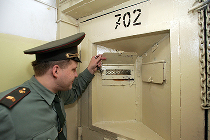 Убившего девушку монтажной пеной педофила нашли повешенным в СИЗО