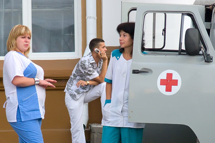 Молодых врачей заманят в поселки городского типа миллионом рублей