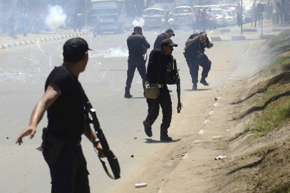 При взрыве бомбы в поезде в Египте пострадали девять человек