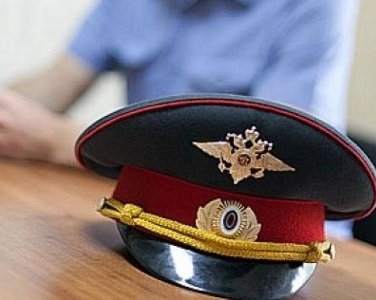 Жительница Черногорска получила ранение, пытаясь отбить сына у полицейского