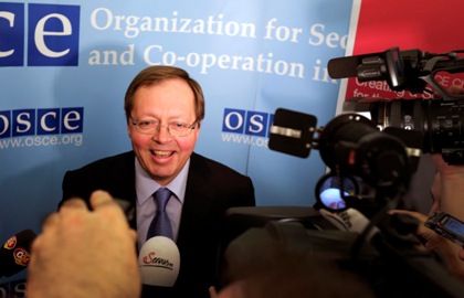 Российские военные помогут развести украинских ополченцев и силовиков