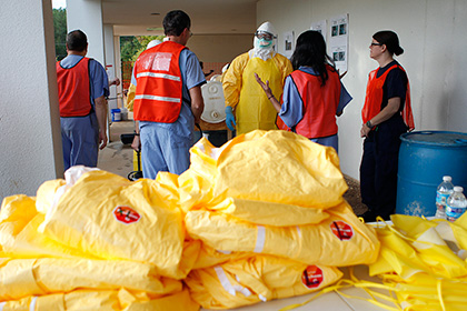 Роспотребнадзор рассказал о вероятности появления вируса Эболы в России