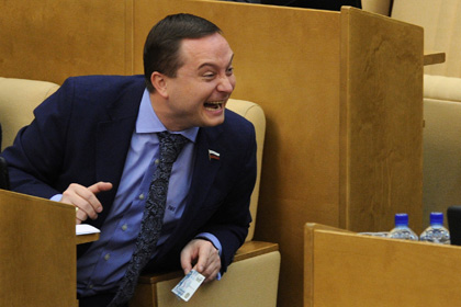 В Госдуме предложили проверить на вирус Эболы всех живущих в России африканцев