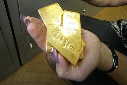 Сотрудница вологодского банка унесла с работы 9,5 килограммов золота