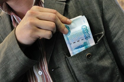 Идею наказания за незаконное обогащение поддержали 100 тысяч россиян