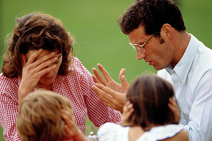 Ученые объяснили частоту разводов на четвертом и седьмом годах брака