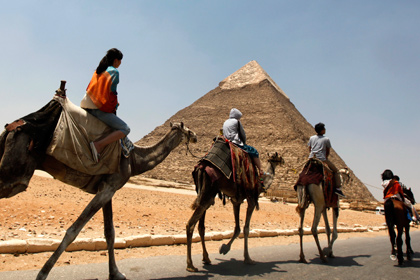 Число российских туристов в Египте упало на треть