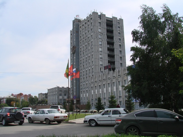 Со здания администрации Ачинска сняли часы