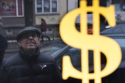 Официальный курс доллара превысил 52 рубля