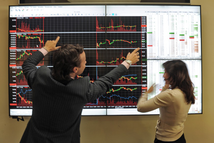 Доллар опустился ниже 50 рублей