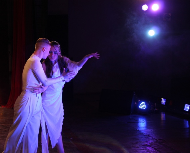 В городском Дворце культуры состоялся благотворительный концерт «Таланты Ачинска – детям!»