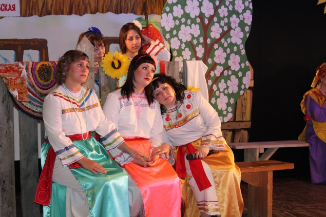 Во Дворце культуры состоялся театрализованный концерт "В нашей деревне огни не погашены"