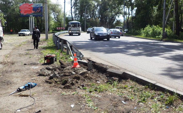 В Абакане сбили дорожных рабочих