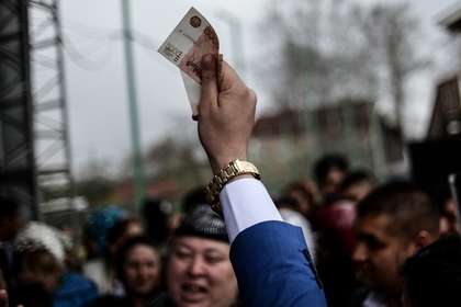 Половина россиян призналась в неумении накапливать сбережения