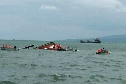 На Филиппинах перевернулся пассажирский паром