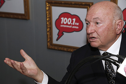 Лужков предложил превращать санкционные продукты в электричество