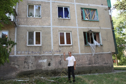 Школа и шесть жилых домов попали под обстрел в Донецке