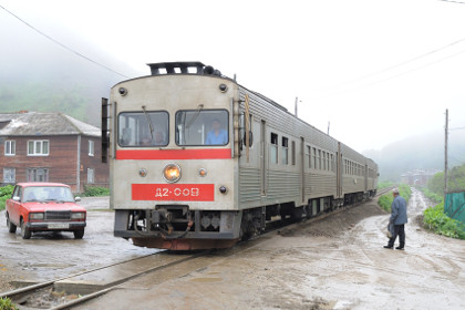 На Сахалине загорелся тепловоз пассажирского поезда