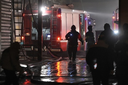 Пожар на траулере «Мыс Елизаветы» частично потушен