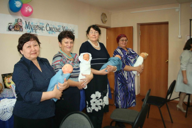 В национально–краеведческом отделе ачинской ЦБС состоялся День бабушек