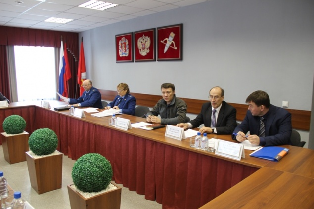 Глава города Илай Ахметов провел рабочее совещание, посвященное анализу действий по ликвидации ЧС на ТЭЦ «РУСАЛ Ачинск»