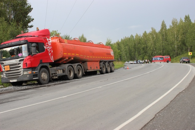 Омский водитель бензовоза предстанет перед судом за ДТП с автобусом в Ачинске