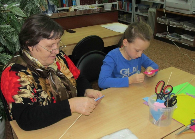 Мастер-класс «Семейное хобби» состоялся в ачинской библиотеке