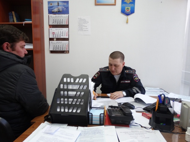 Участников дорожных конфликтов в России предложили штрафовать и лишать прав