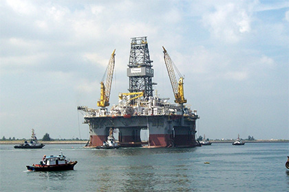 Более 15 стран согласились заморозить добычу нефти