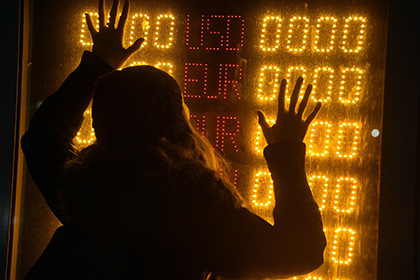 В Кремле констатировали отсутствие у россиян интереса к курсу рубля