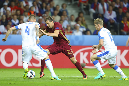Сборная России проиграла Словакии на чемпионате Европы по футболу