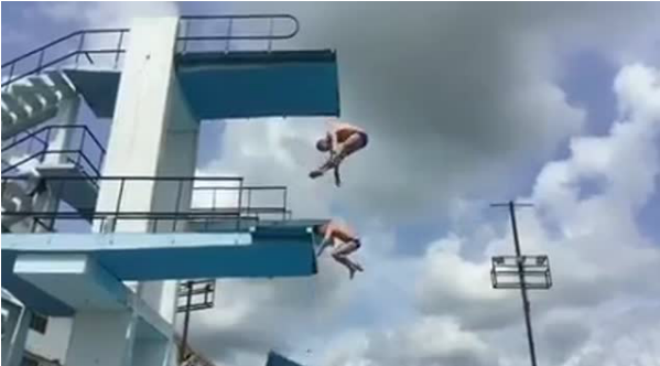 Под российским прыгуном в воду сломалась вышка