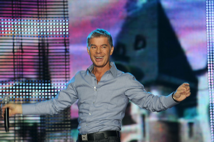 Газманов выступил перед российскими военными в Сирии