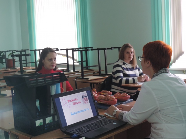 Продолжаются занятия в «Маминой школе»