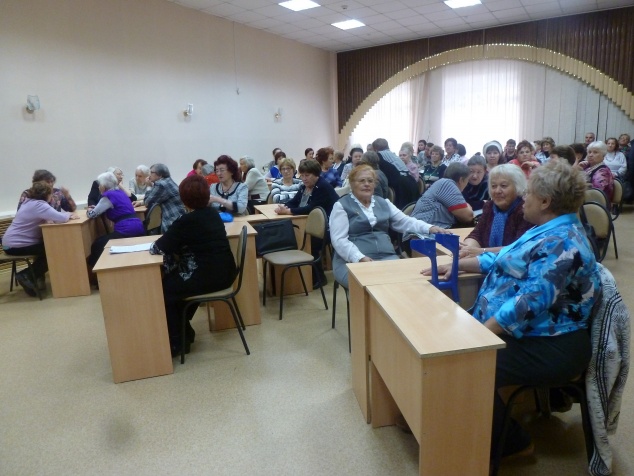 В Доме учителя поздравили пожилых людей