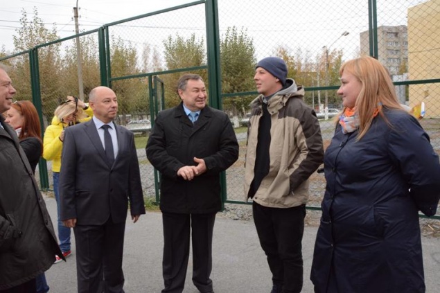 Глава Ачинска Илай Ахметов совершил рабочий визит в спорткомплекс «Олимп»