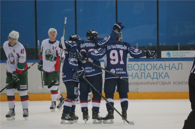 Хоккеисты красноярского «Сокола» обыграли казанский «Барс»