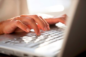 Красноярец рассылал детям непристойные фотографии