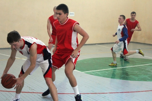 В Ачинске состоялись зональные соревнования по баскетболу среди студентов средне-специальных учебных заведений
