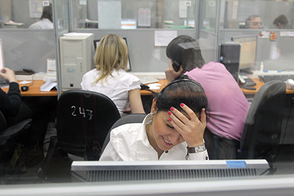 Банкам разрешили передавать долги коллекторам без спроса должников