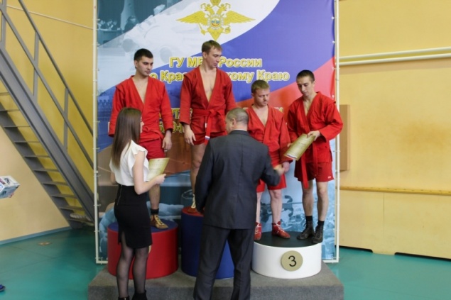 Ачинские полицейские стали призерами чемпионата ГУ МВД России по самбо