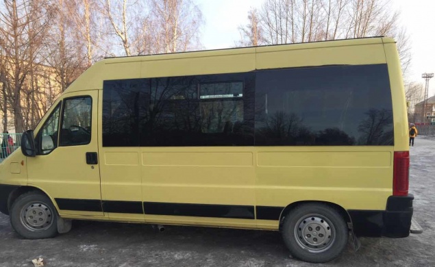 Дорожные полицейские в Ачинске пресекли опасную перевозку группы детей