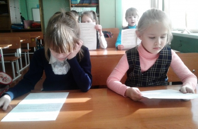 Автополицейские организовали тотальный экзамен по ПДД для ачинских школьников