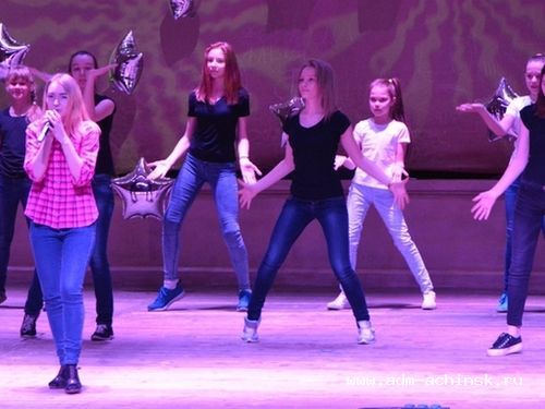 Ачинские школьники приняли участие в V фестивале иностранных языков «We love foreign languages»