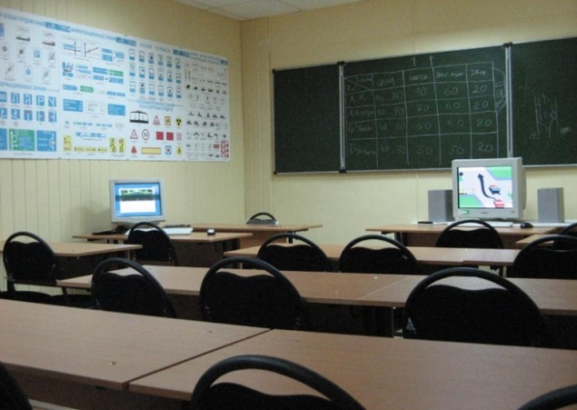 Автошколы просят ввести минимальную стоимость обучения водителей