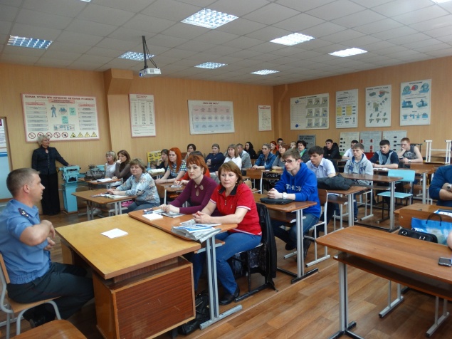 Госавтоинспекция сообщает об утверждении порядка взаимодействия с автошколами