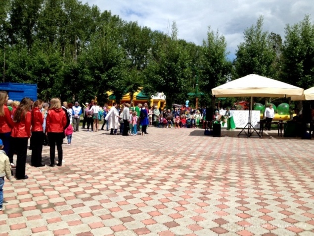 «Фейерверк развлечений» состоялся в городском парке аттракционов